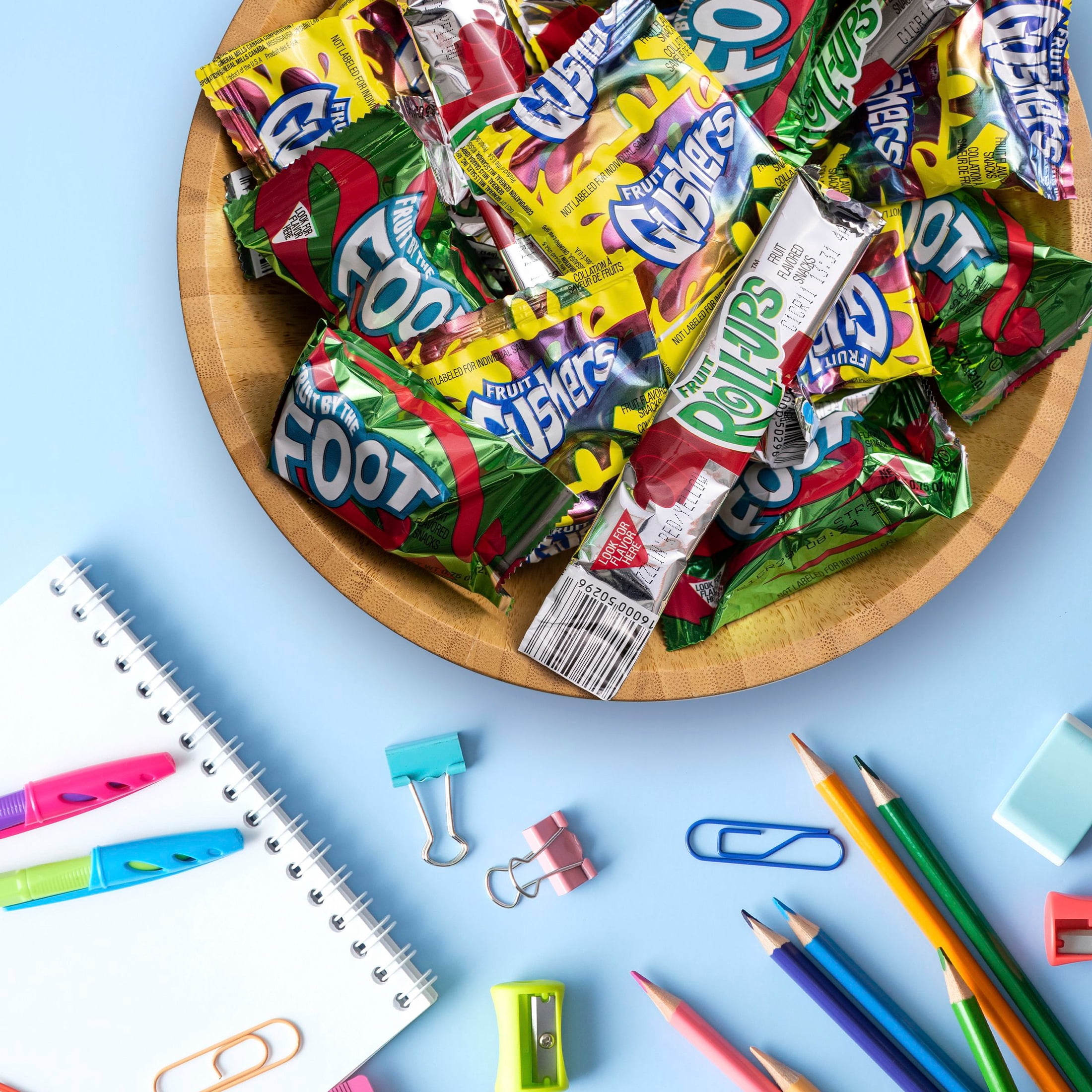 (6 pack) Fruit Roll-Ups, Fruit by the Foot, Gushers Gluten Free Fruit Flavored Snacks (16 Pouches)