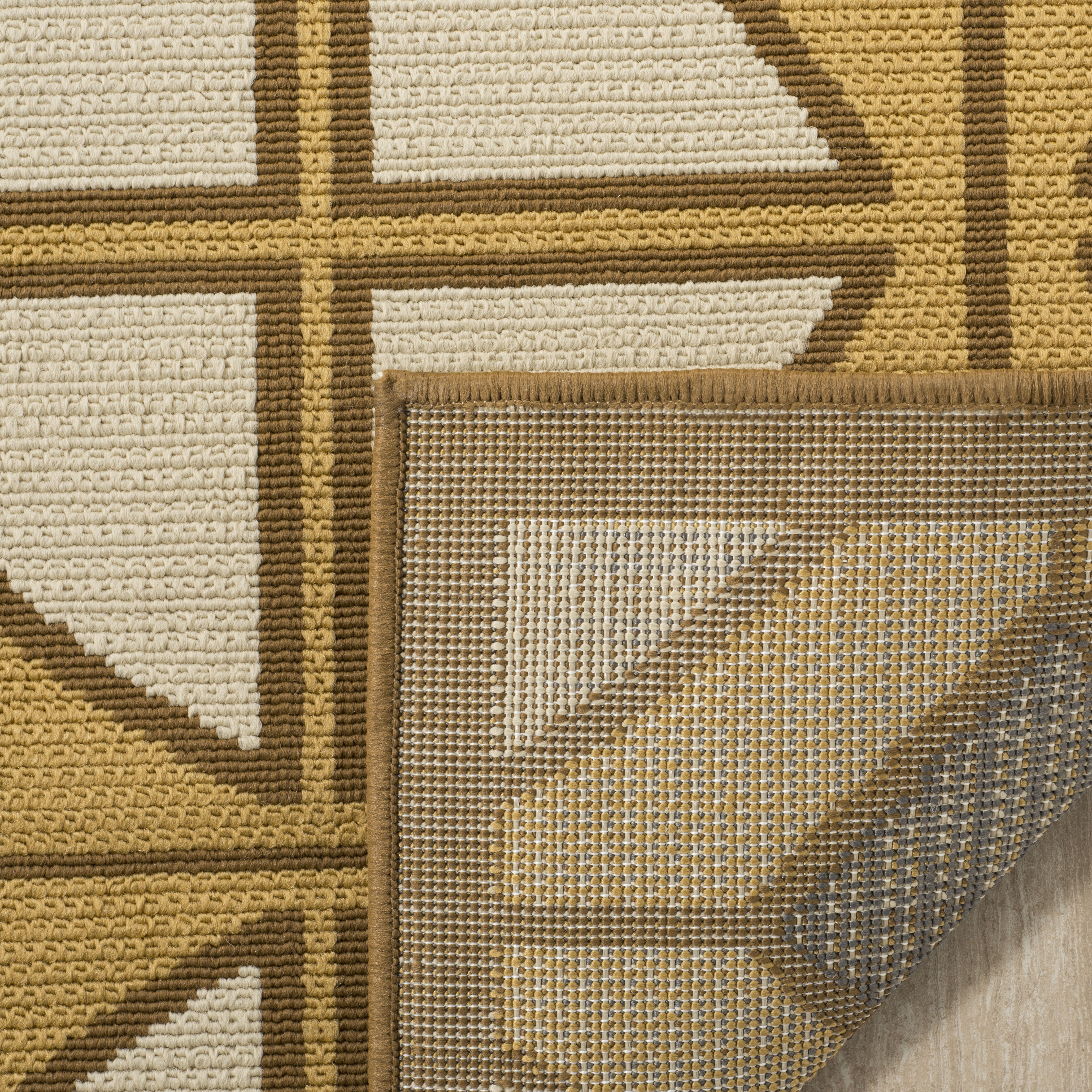 Safavieh Hampton Lucas Geometric Indoor/Outdoor Area Rug, Camel/Ivory, 4' x 6'