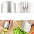 thumbnail image 1 of Protector de dedos de acero inoxidable (2 piezas) Protector de cuchillos para rebanar, cortar y cortar en la cocina, 1 of 5