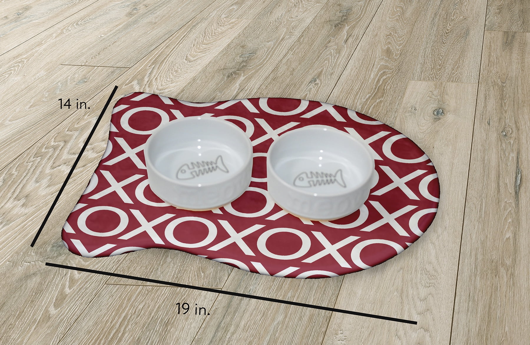 Simply Daisy Hugs and Kisses Fish Shape Pet Feeding Mat for Cats