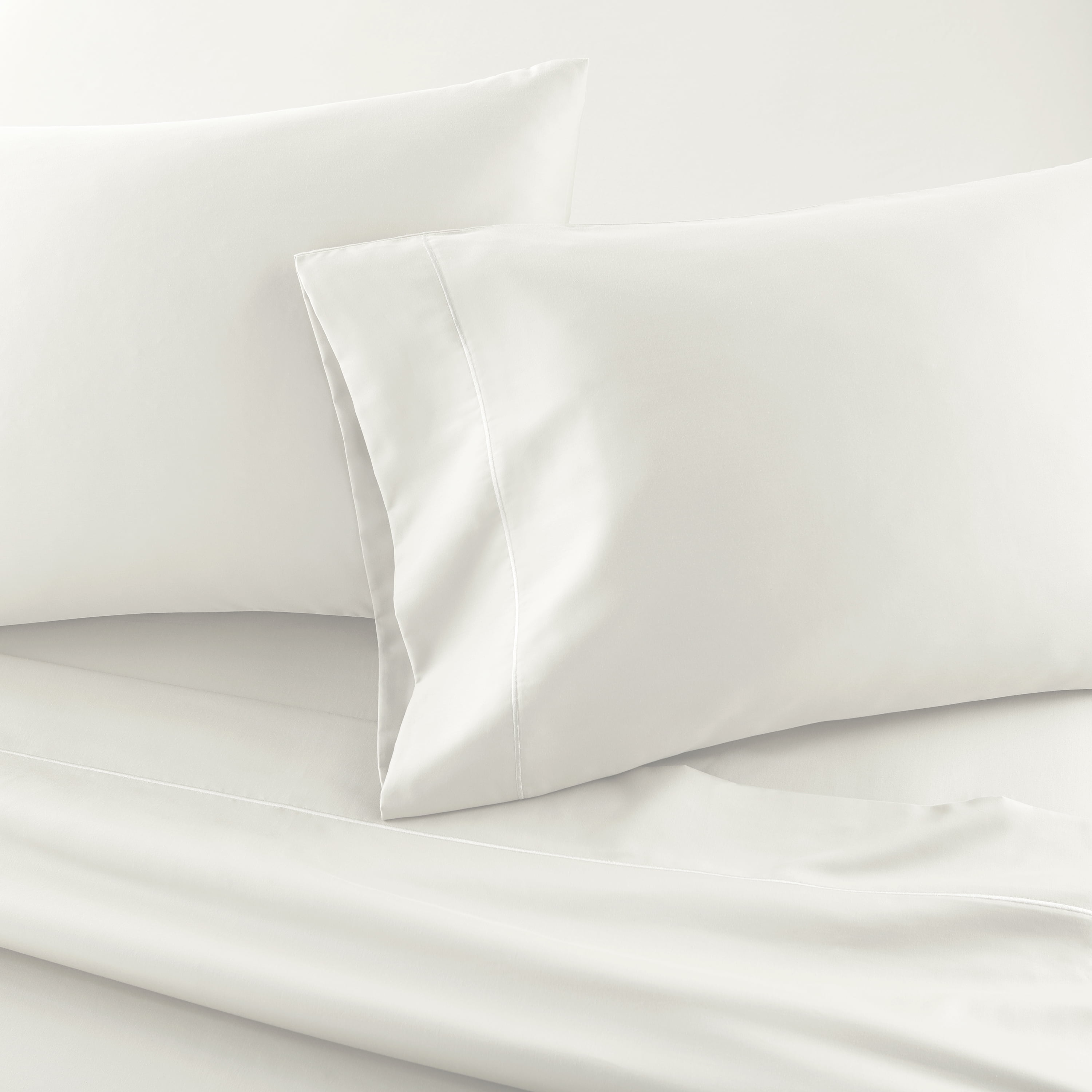 Better Homes & Gardens 2-Piece 400 Thread Count Vanilla Dream Performance HYGROCOTTON® Pillowcase Set, King