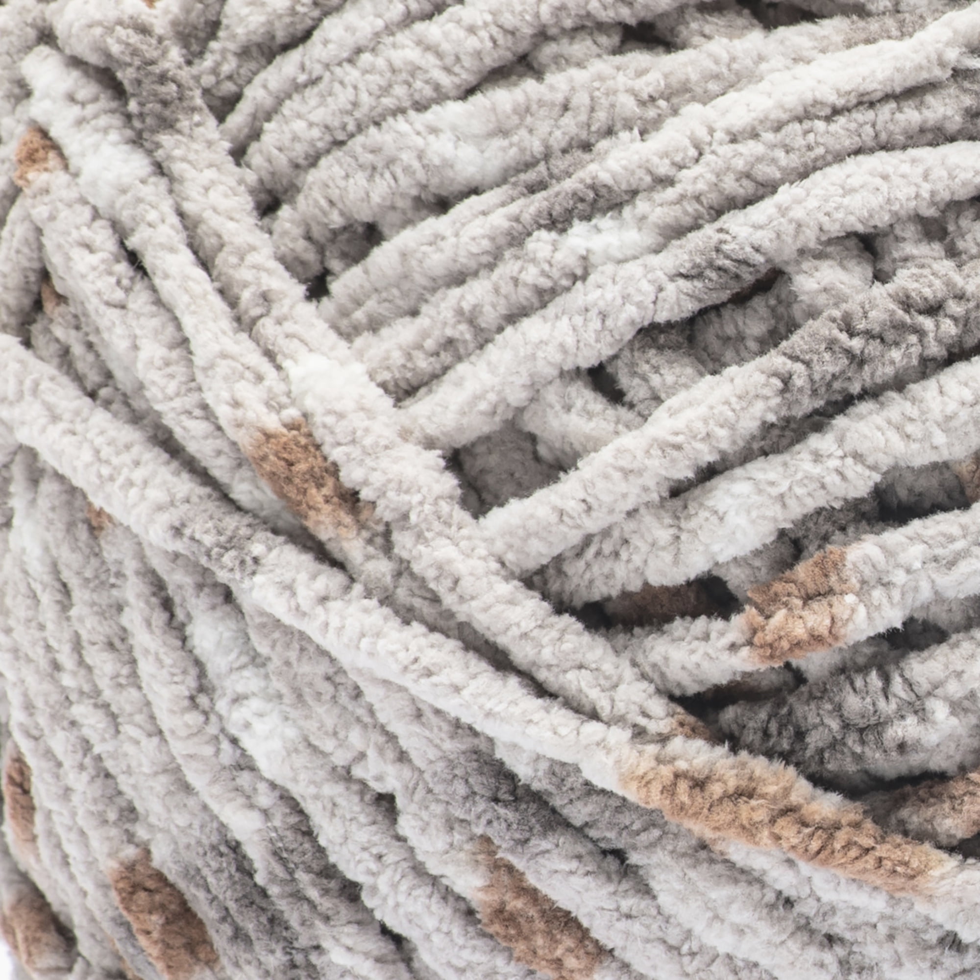 Bernat® Baby blanket™ #6 Super Bulky Polyester Yarn, Pebble dot 10.5oz/300g 220 Yd (2pk)