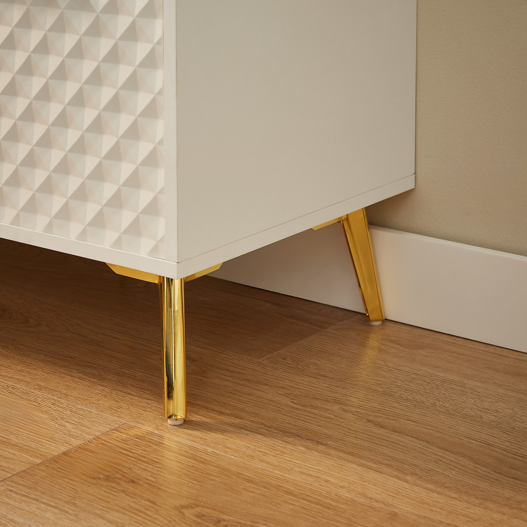 White Dresser for Bedroom with 3 Drawers,Modern Chest of Drawers Wooden Dressers with Metal Legs Adjustable Feet for Living Room