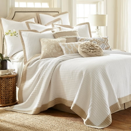 Levtex Home - Adobe Border Quilt Set - Full/Queen Quilt (88x92in) + Two Standard Pillow Shams (20x26in) - Luxurious Quilted Pattern - Reversible - Cotton Fabric