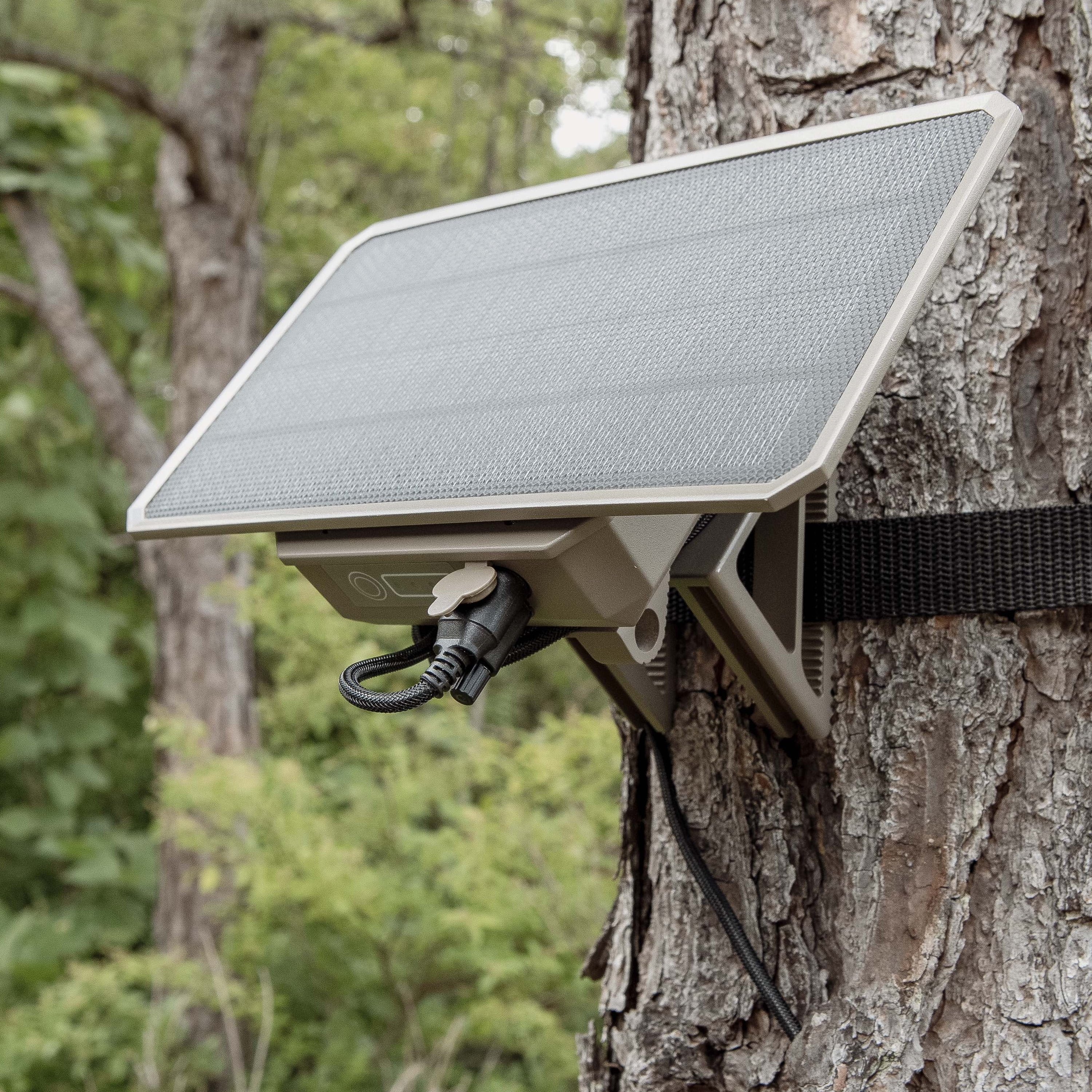 Moultrie 3.4 Watt Solar Power Pack for Trail Cameras - 3350mAh Battery Pack - USB-C Connection
