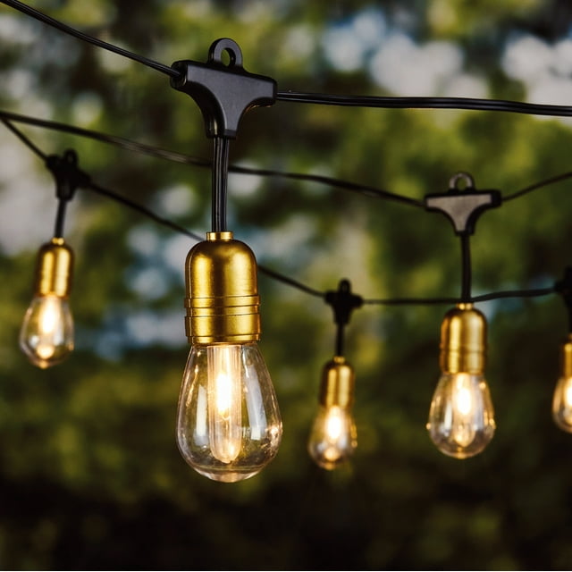 Better Homes & Gardens 120V Plug-in 10CT LED Edsion Bulb String Lights