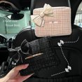 thumbnail image 3 of Caja de pañuelos de felpa para coche, caja de almacenamiento, multiusos, para colgar, bonita caja de papel con lazo, uso versátil, práctica para colgar, 3 of 6
