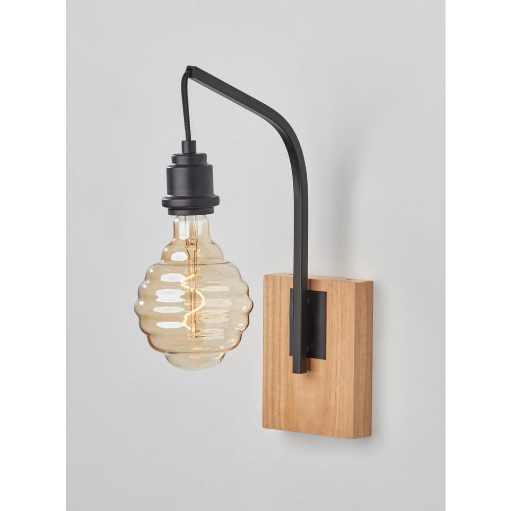 Adesso Wren Wall Lamp