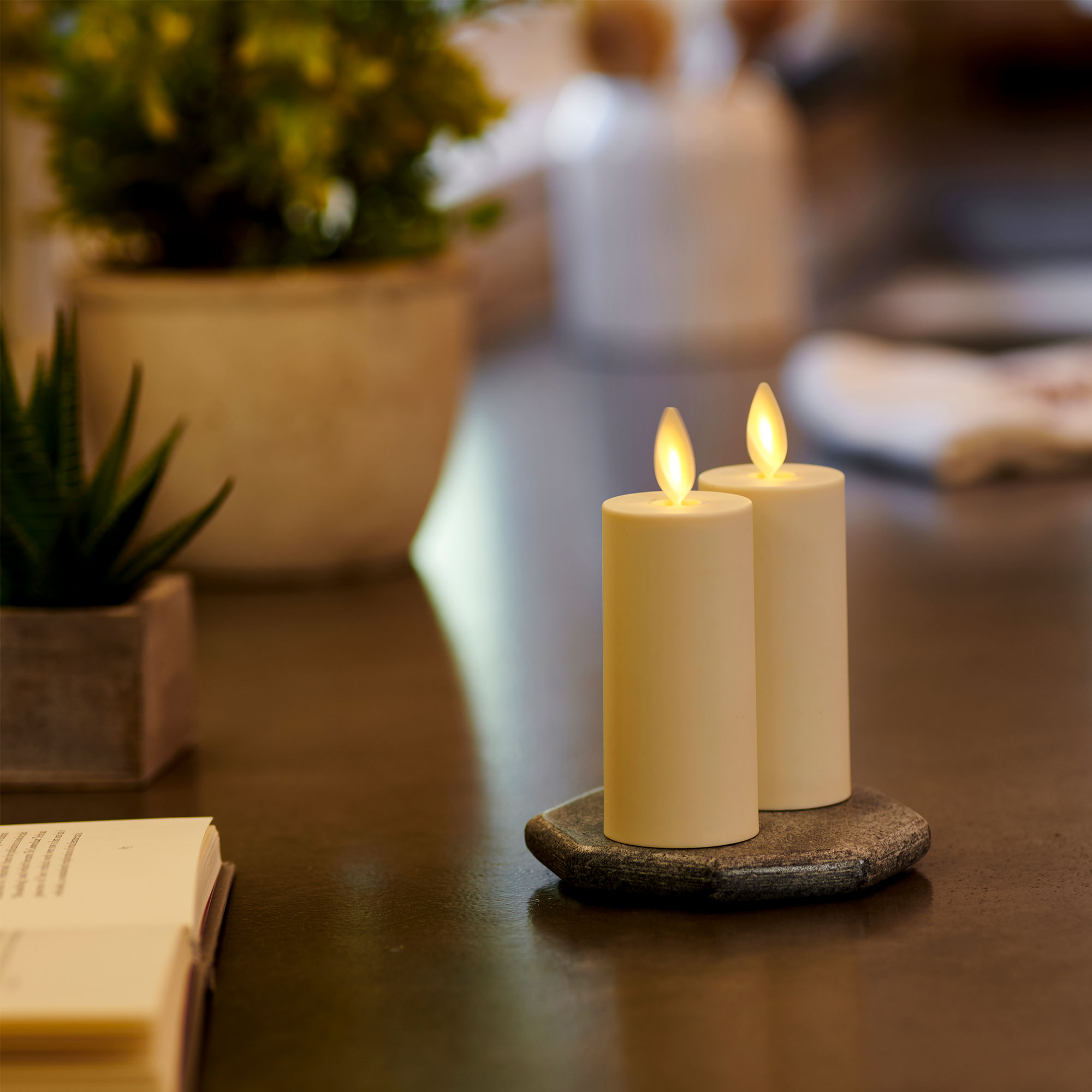 Matchless Candle Co. Realistic Artificial Moving Flame Votive Candle (1