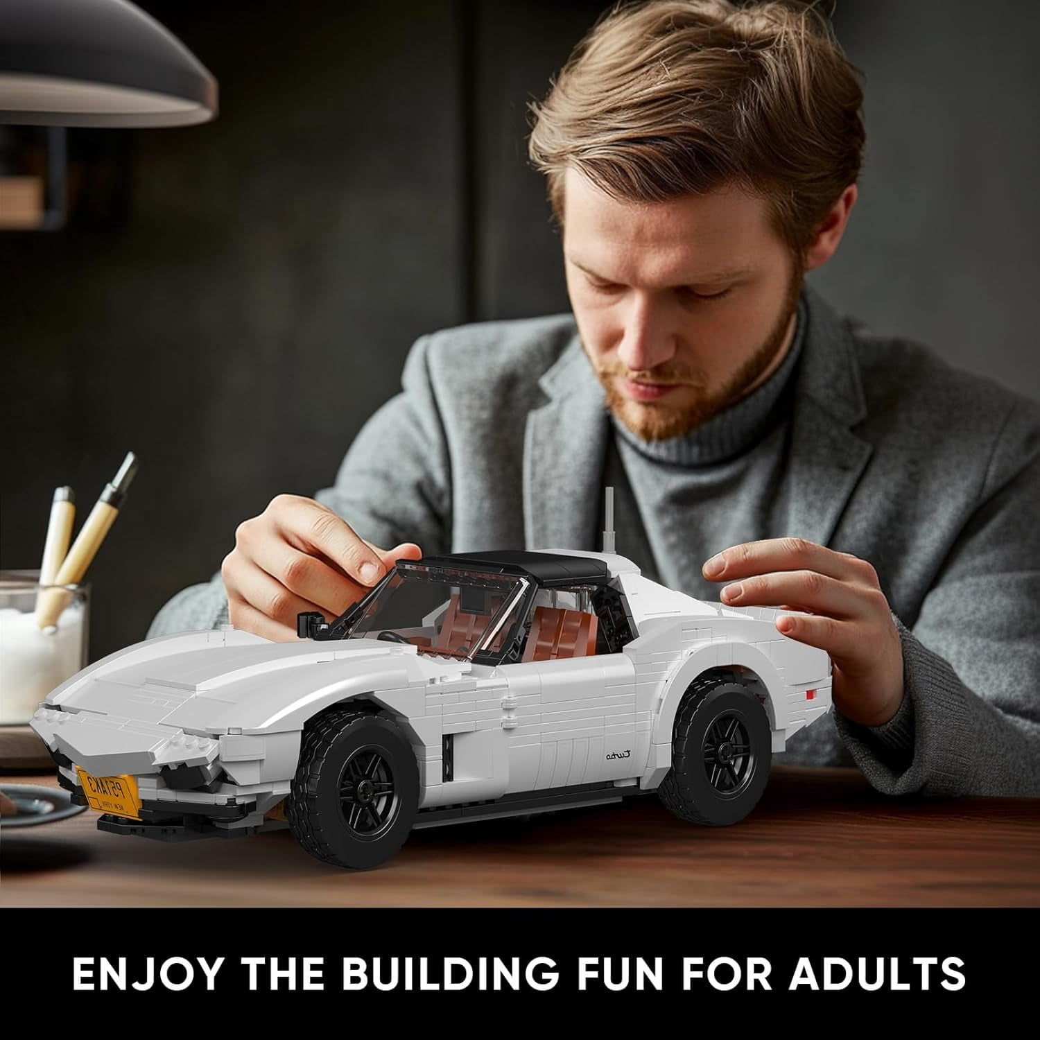 SEEMEY 10198 Sport Car Model Building Kit, Clasic Vintage Car Build Blocks Set with 1347 Pieces, Construction Vehicle Toy, Collection Set for Adult