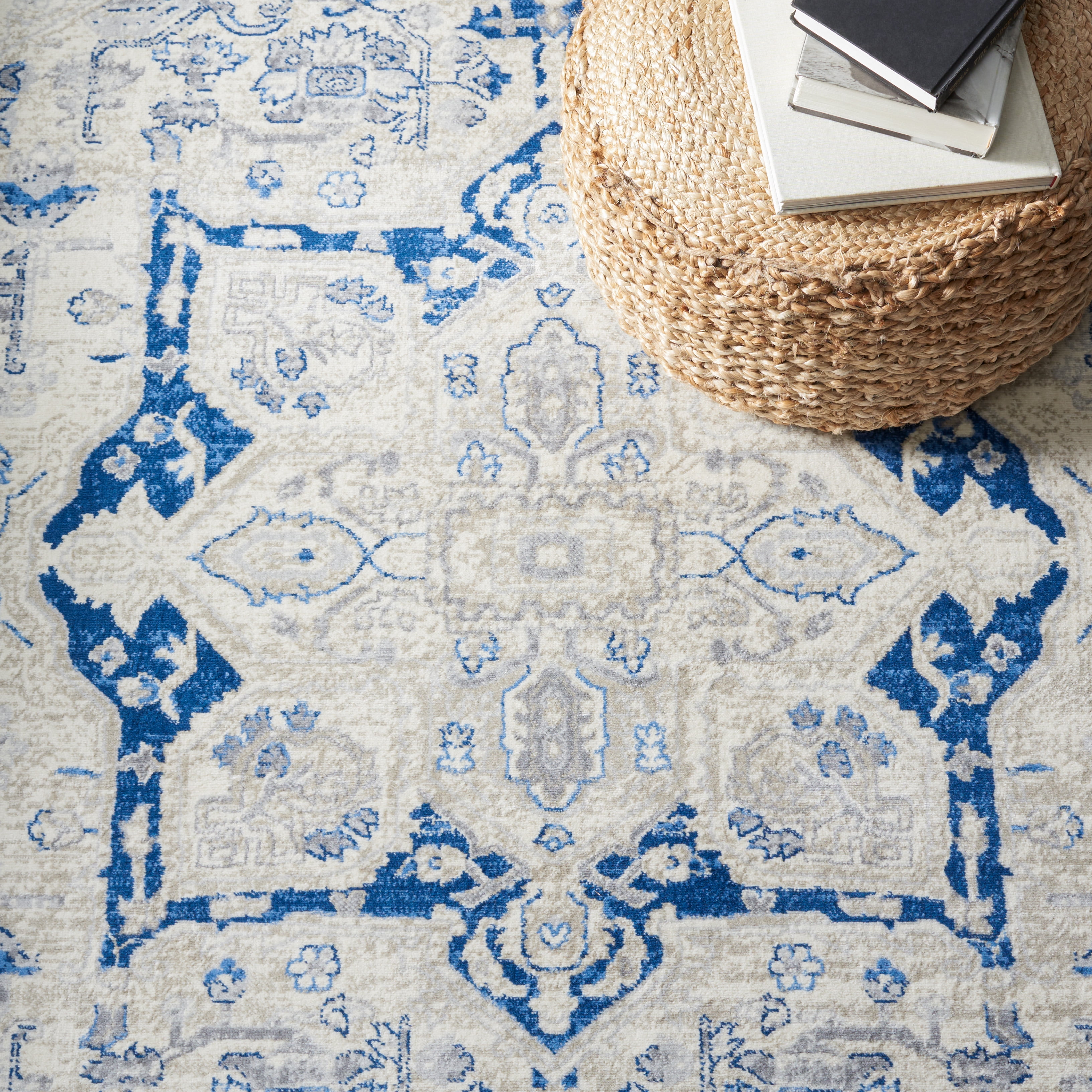 SAFAVIEH Brentwood Ezra Oriental Area Rug, Beige/Blue, 8' x 10'