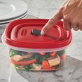 thumbnail image 4 of Contenants pour rangement alimentaire EasyFindLids de Rubbermaid, avec couvercles munis d’évents, rouge, ensemble de 26 pièces, 4 of 6