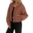 thumbnail image 3 of Chaqueta de Béisbol Holgada Informal con Cuello Alto, Cremallera y Dobladillo con Cordón Ajustable para Mujer. Color Caramelo S, 3 of 9