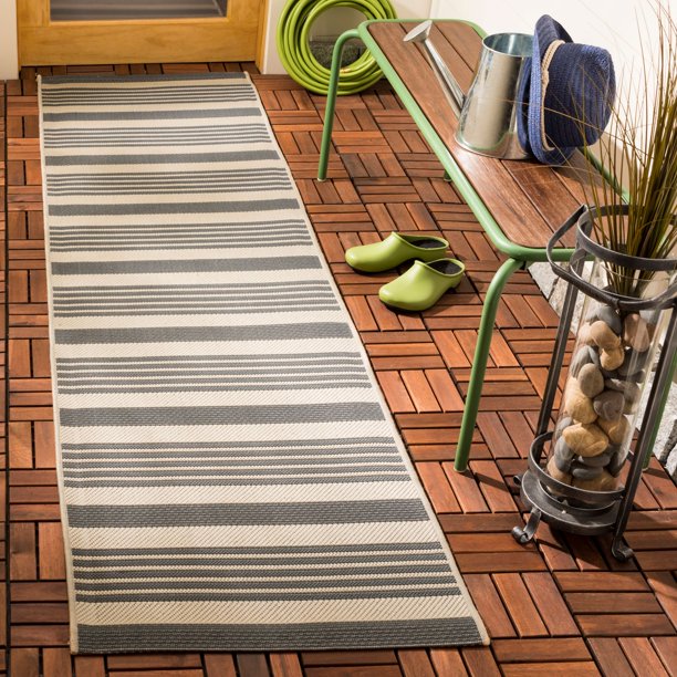 Safavieh Courtyard Caroline Striped Indoor/Outdoor Area Rug or Runner