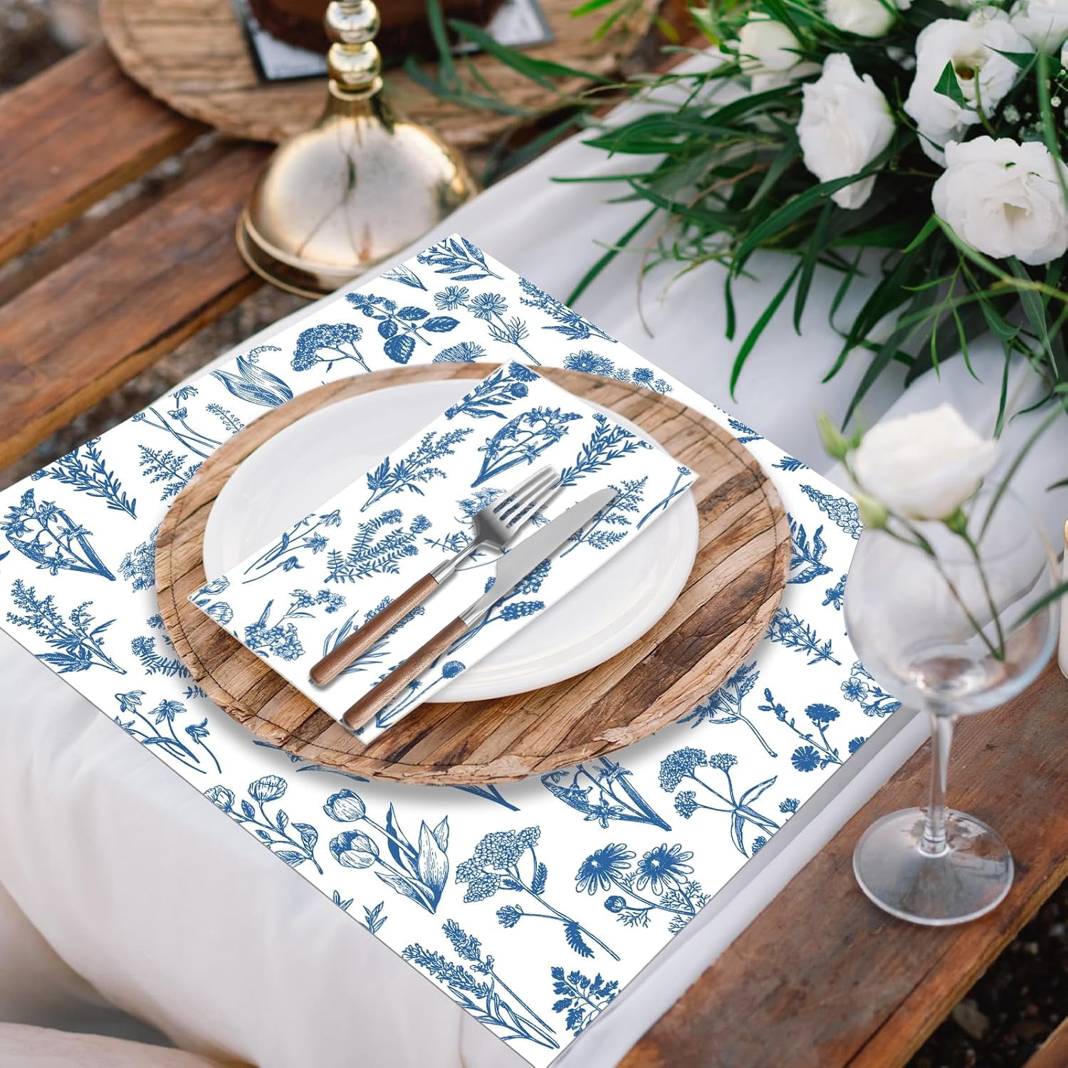 100PCS Blue Floral Napkins Disposable,Blue Chinoiserie Florals 3-Ply Paper Napkins Decorative Flower Guest Hand Towels for Bathroom Home Wedding Bridal Shower Birthday Party Napkins