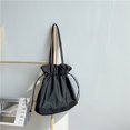 thumbnail image 3 of Bolso de mano de estilo coreano para mujer, de alta gama, de gran capacidad, de nailon plisado, moderno, informal, para ir a clase y al trabajo, 3 of 6