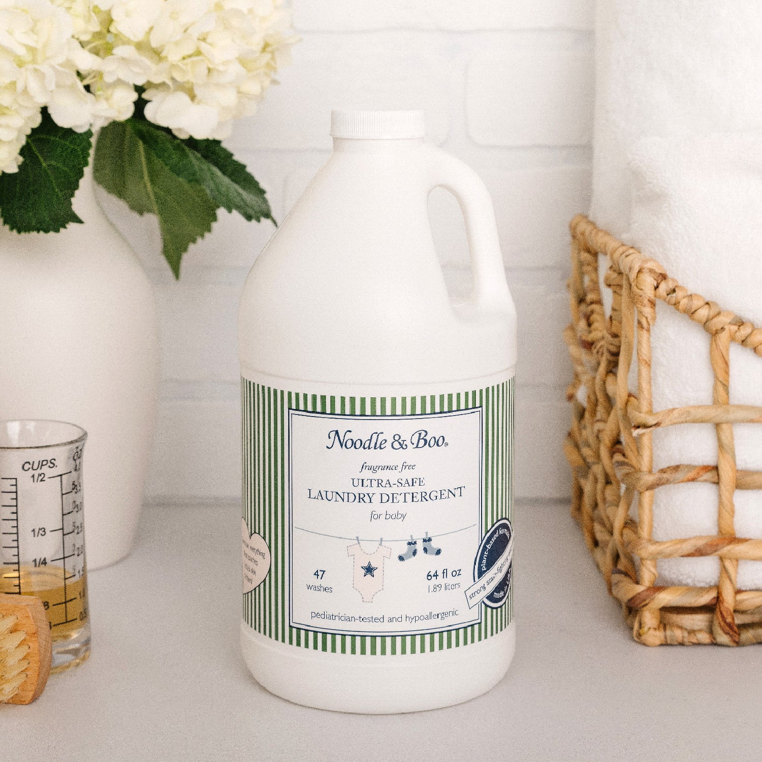 Noodle & Boo Ultra-Safe Newborn Baby Liquid Laundry Detergent, Fragrance-Free, Sensitive Skin, Hypoallergenic, 47 Wash Loads, 64 fl oz