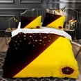 thumbnail image 1 of Juego de Funda de Edredón de 3 Piezas – Diseño Floral y Estrella Amarillo y Negro, Decoración de Dormitorio Moderna y Elegante, Juego de Ropa de Cama Suave y con Estilo, 1 of 5