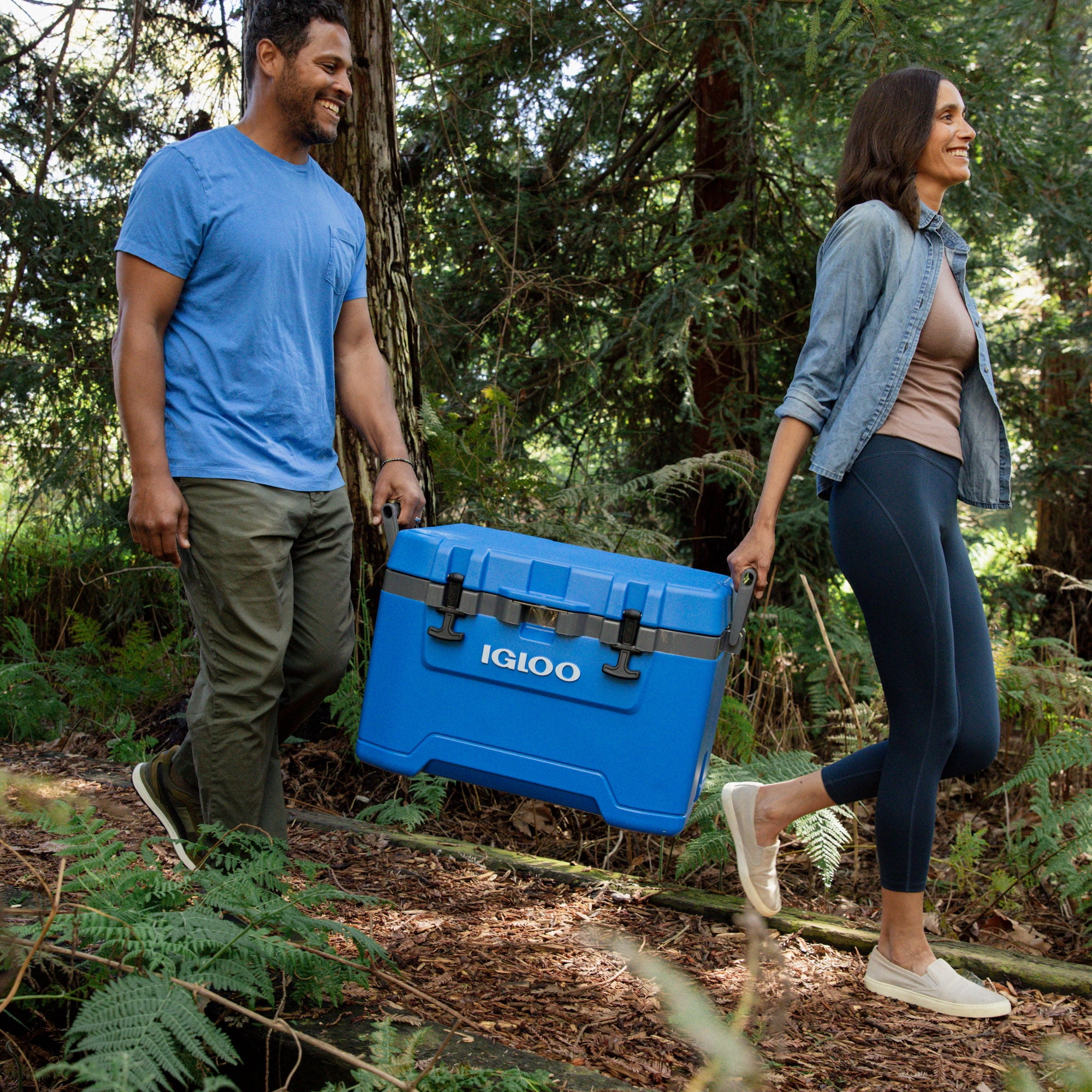 Igloo 50 QT Overland Ice Chest Cooler, Blue
