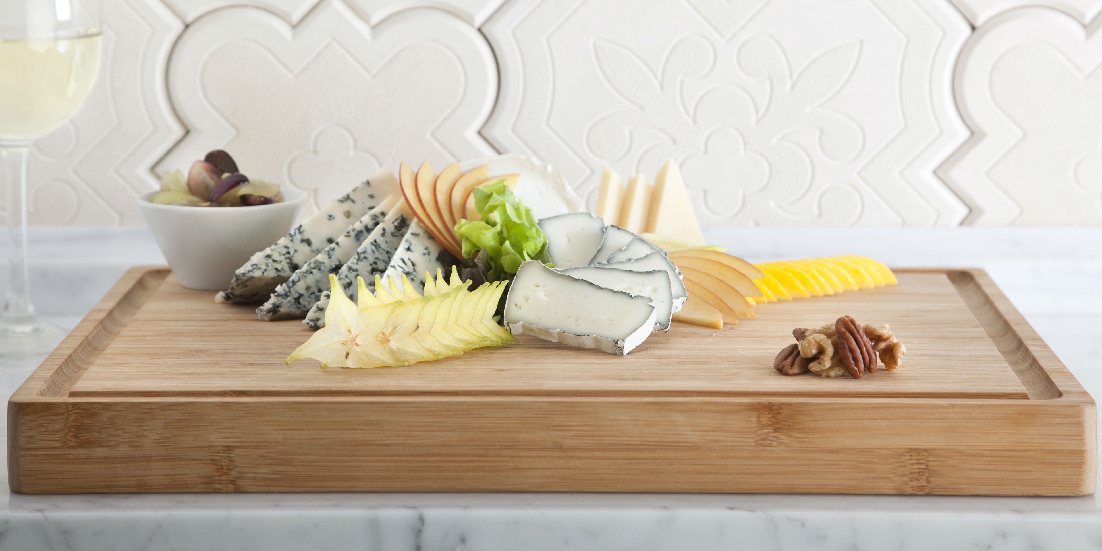 SoulFino Bamboo Butcher Block - 17" x 13" x 1.5" Premium Cutting Board