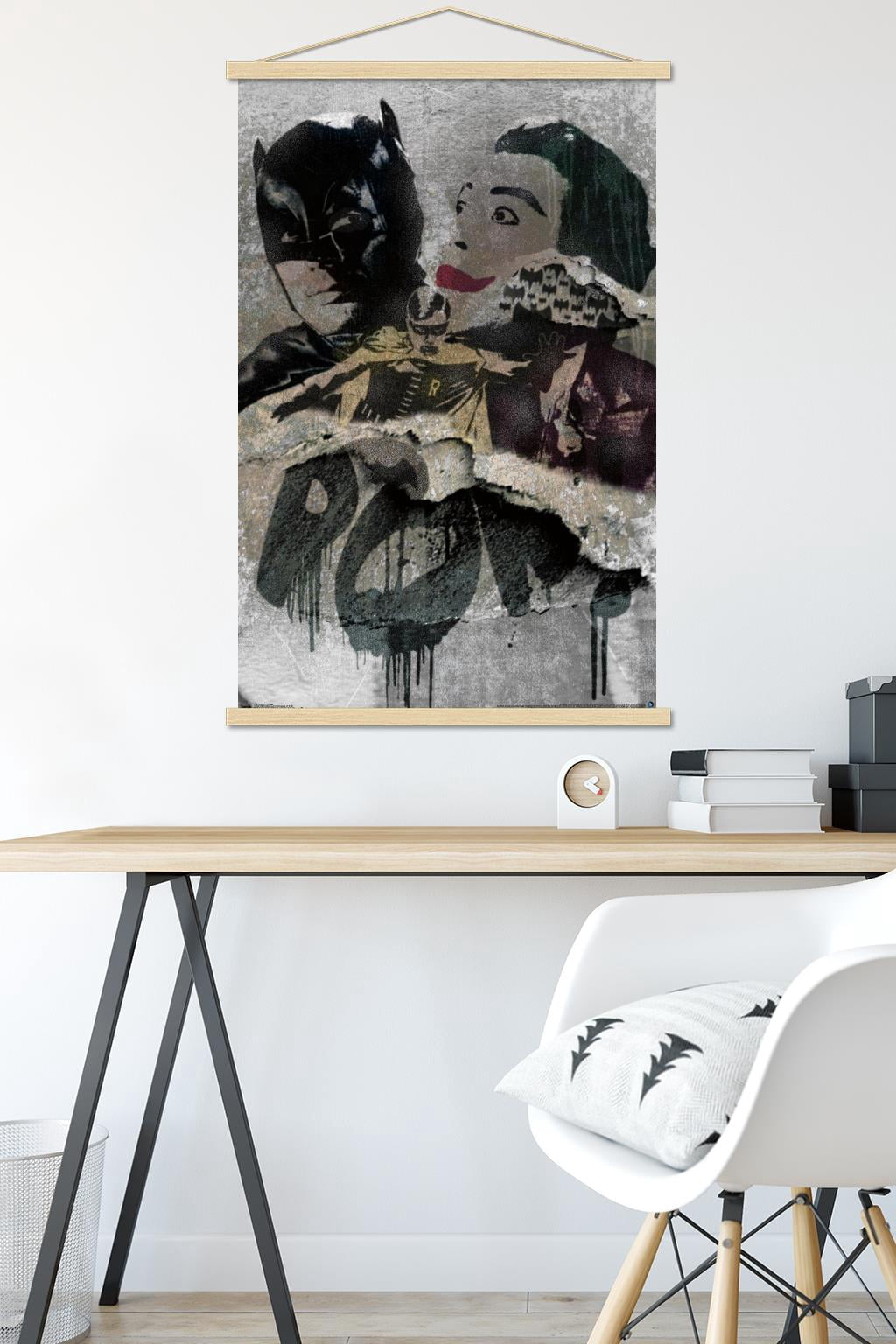 DC Comics - Batman - Grunge Wall Poster with Wooden Magnetic Frame, 22.375" x 34"