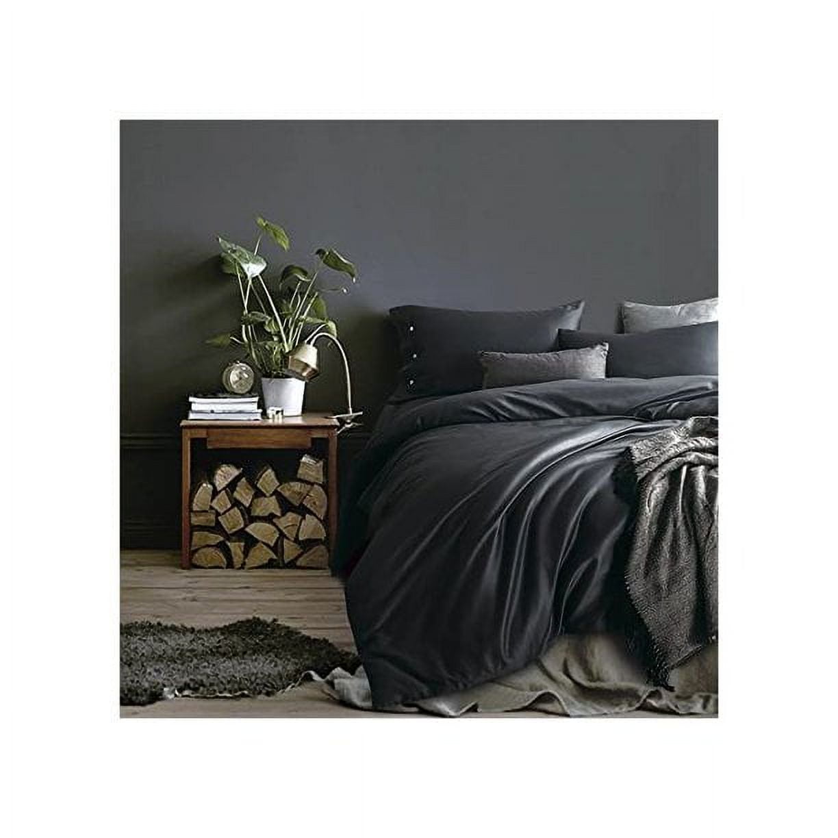 Reliable Bedding 100% Silk Satin Comforter, Silky Soft Quilt Luxury Hotel Quality Bedding Comforter Blood Red , Box Stitched, 300 GSM, Lightweight & Cozy Bedding For Better Sleep (Full/Queen, 90x90)