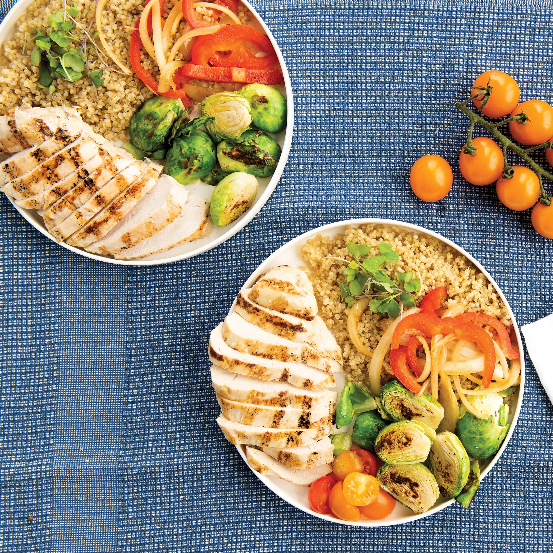 Nordic Ware 4 Pack Microwave Safe 10" Plastic White Plates and Bowls