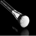 thumbnail image 3 of Brocha de maquillaje Sigma Beauty F53 Air Contour and Blush Brush, 3 of 9