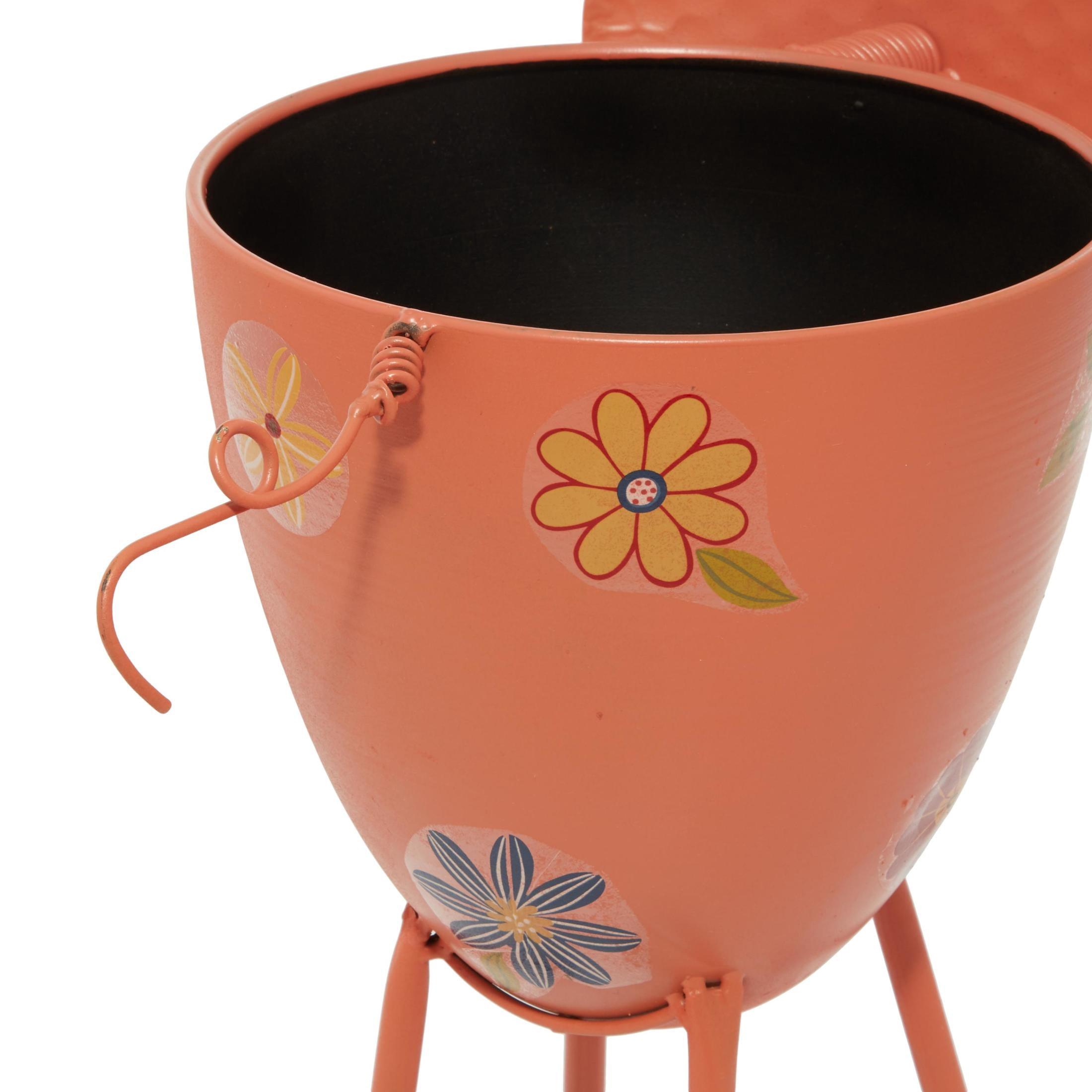 DecMode Pink Metal Pig Indoor Outdoor Planter with Floral Accents, 8" x 14" x 16"