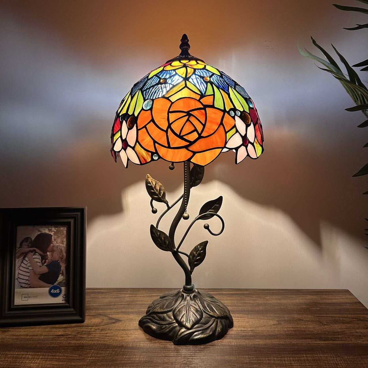 Tiffany Table Lamp Red Orange Blue Stained Glass Rose Flowers LED Bulb Included Iron Metal Leaves Bronze Base for Living Room Dining Room Bedroom Bedside 20"H*10"W