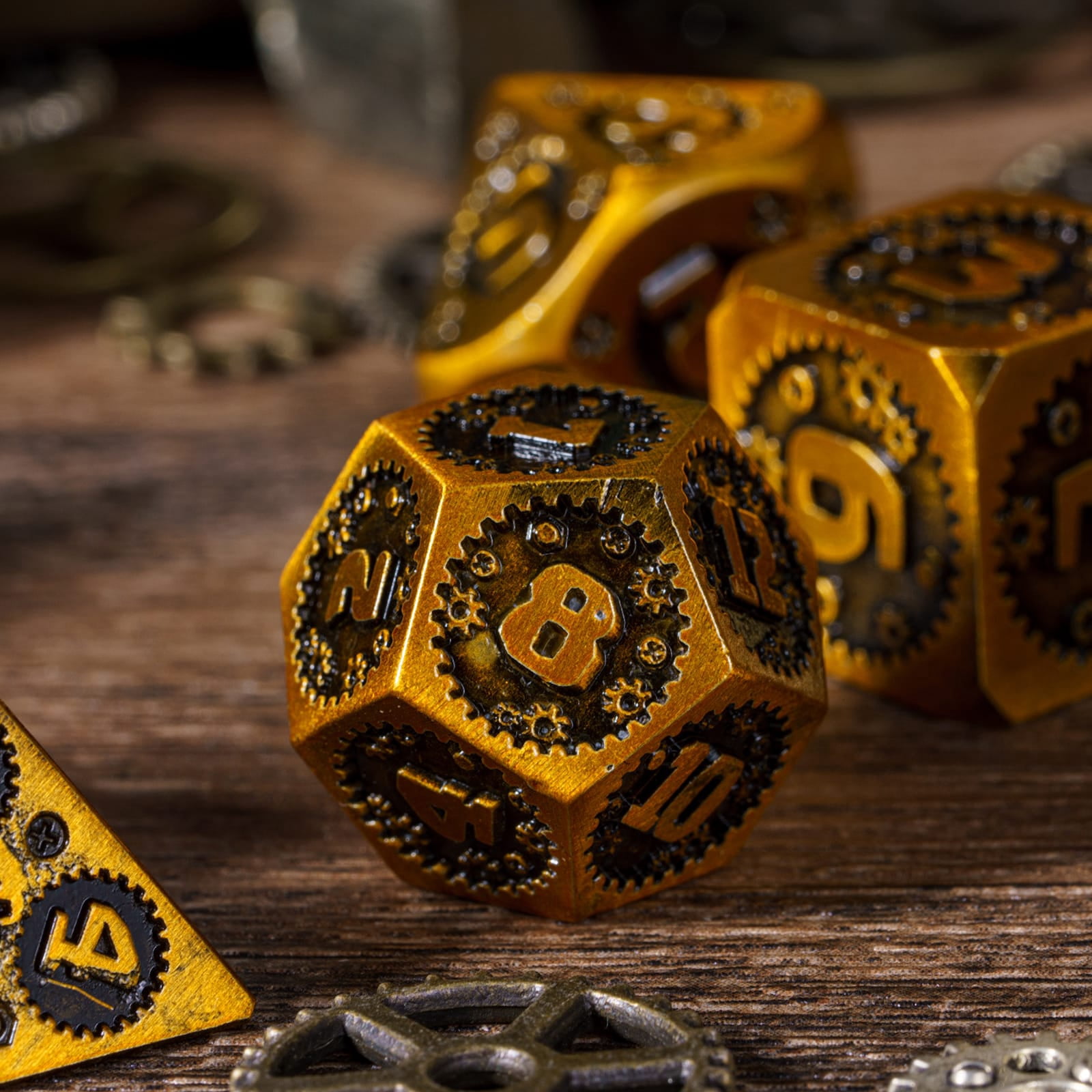 Cusdie 7-Die Metal DND Dice Set, Mechanical Gear Metal Polyhedral D&D Dice Set for DND Dungeons and Dragons TTRPG Role Playing Games