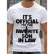 thumbnail image 1 of ES OFICIAL, SOY EL YERNO FAVORITO Camisetas casuales para hombre, camiseta gráfica negra, cuello redondo de algodón, suave 100% algodón, divertida, elegante, ultra suave, 1 of 6