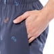 thumbnail image 4 of Shorts para dormir IZOD de popelina estampada con ajuste relajado para hombre en color azul marino, 4 of 5
