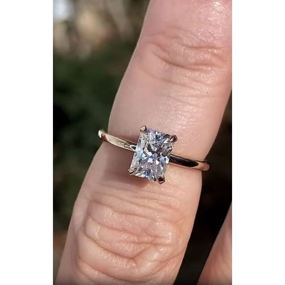 Solitaire Brilliance 2.5CT Radiant Moissanite Engagement Ring for Women 10K Yellow Gold, 4 US