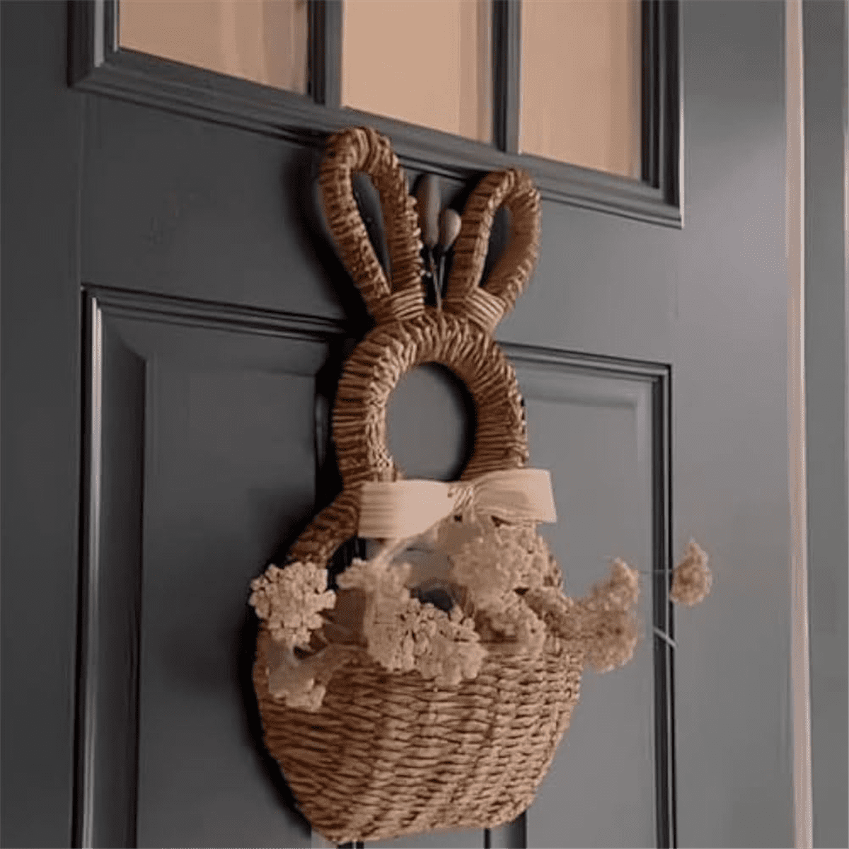Bunny Basket Hanging Wall Pocket Spring Decor, Hand Woven Wicker Easter Bunny Basket Wall Pocket,for Decorations