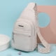 thumbnail image 4 of Bolso de pecho para mujer Bolso de hombro de PU de moda informal Bolsillo de cintura en el pecho (Blanco), 4 of 6