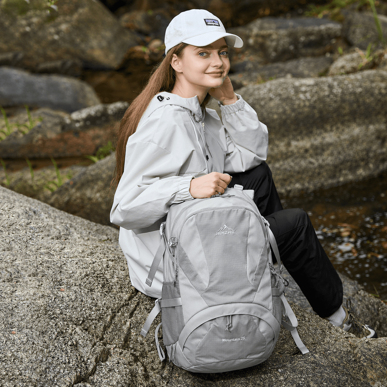 JIDIZHE 25L Polar Explorer Hiking Backpack, Lightweight Water-Resistant Outdoor Travel Backpack for Men & Women, Gray