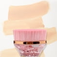 thumbnail image 3 of Pincel para base bronceadora de rostro y cuerpo. Pincel para base bronceadora. El pincel de maquillaje perfecto y práctico para una cobertura suave y uniforme. 6 ml, 3 of 7