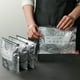 thumbnail image 4 of Bolsas reutilizables para almacenar y conservar alimentos con diseño de fondo rígido, fabricadas en papel de aluminio, aptas para almacenar alimentos en la cocina y aptas para el congelador, 4 of 4