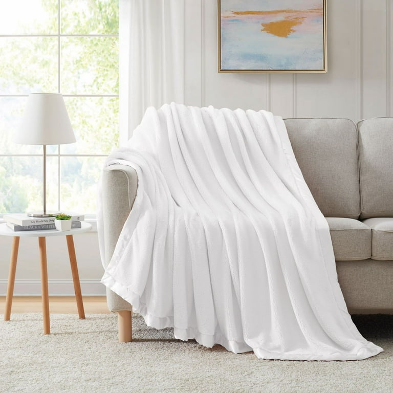 Decorative Velvet Plush Throw Blanket With Ruffle Trim for Sofa