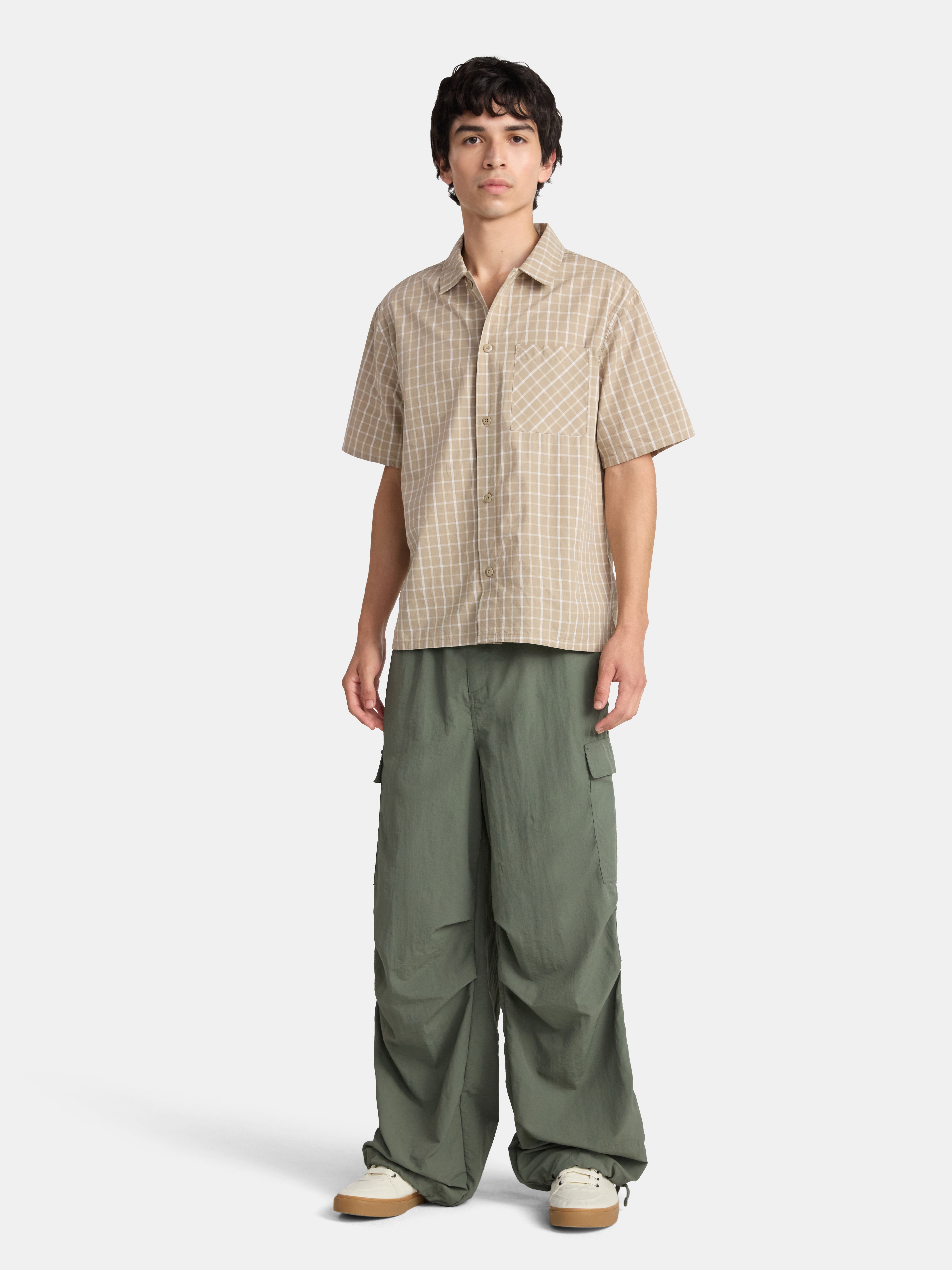 No Boundaries Boxy Button Down Shirt with Short Sleeves, Men's and Big Men's