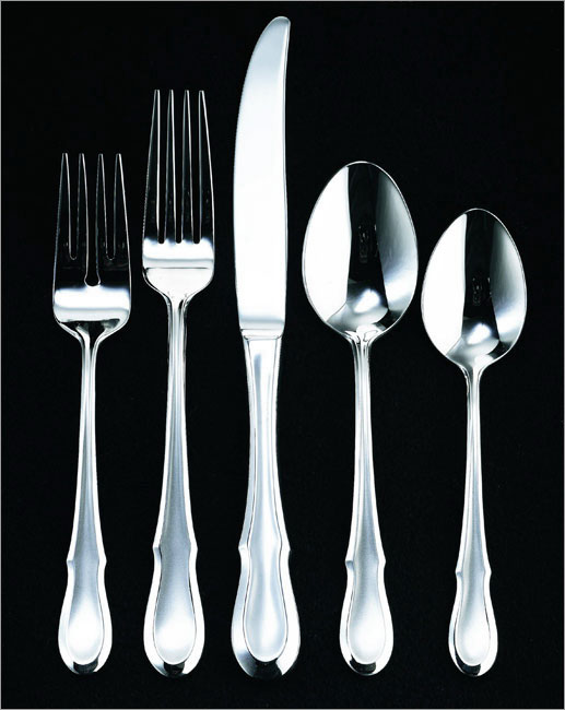 Ginkgo Celine Traditional 20piece Flatware Set (Service for 4