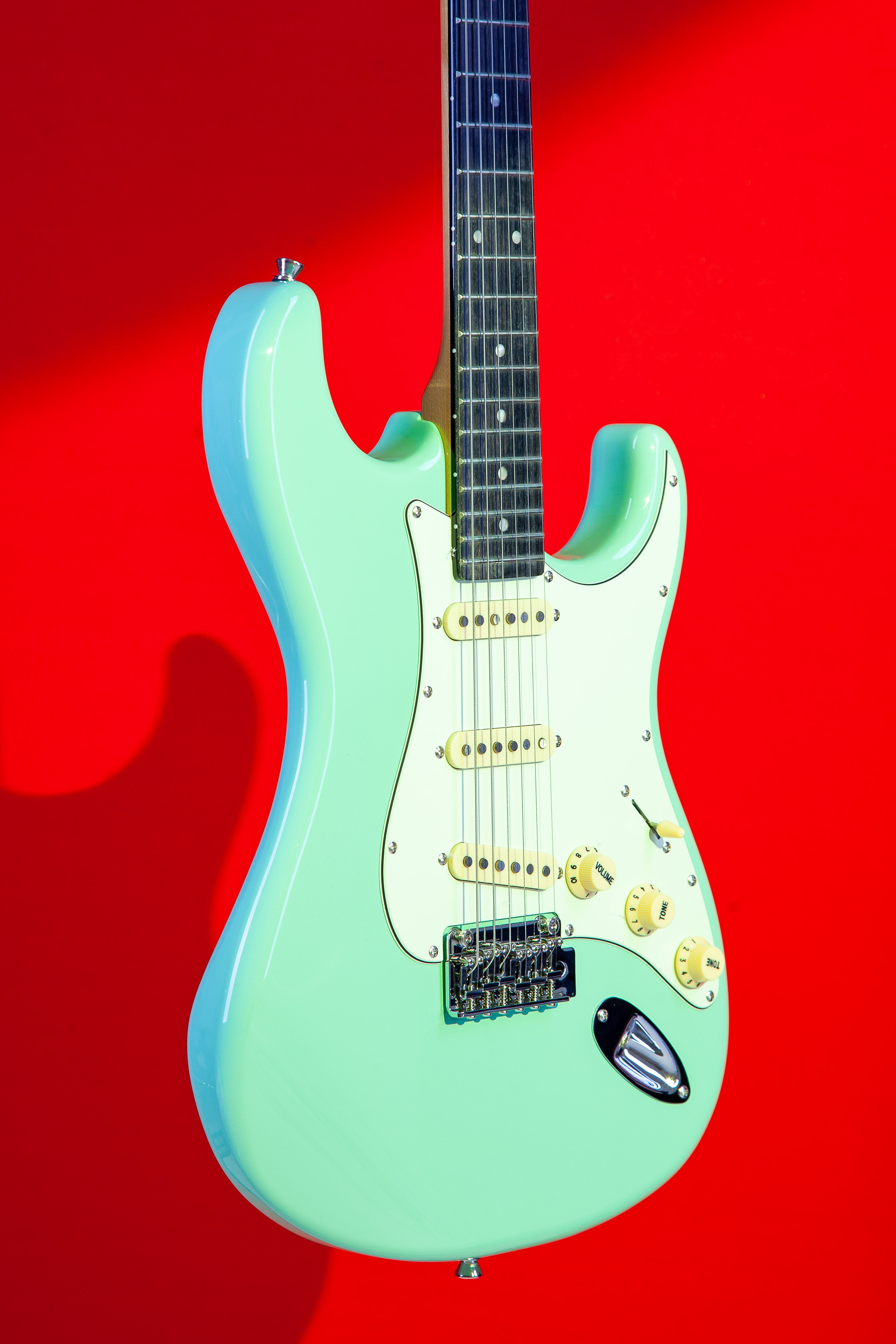 Tagima T 635 CLASSIC-SG-DF/MG Electric Guitar - Surf Green