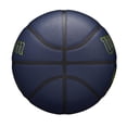 thumbnail image 4 of Baloncesto WILSON NBA Forge Plus para interiores y exteriores, color azul marino, 4 of 6