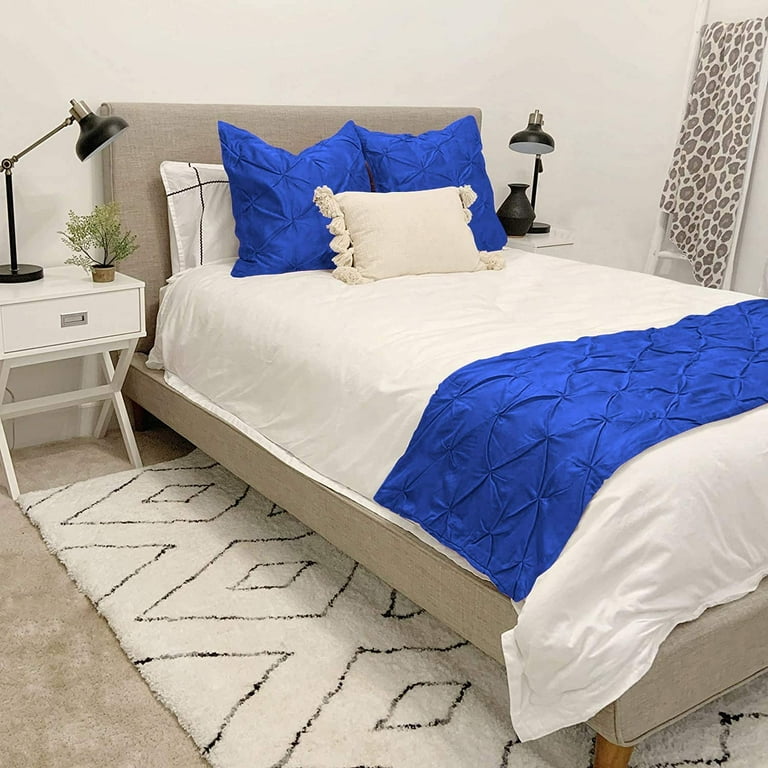 Fur bed runner outlet