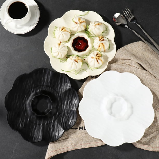 Plato de Plástico para Aperitivos con Compartimento para Salsa | Bandeja Reutilizable Cuadrada de 9.25" para Sushi, Fritos, Camarones y Aperitivos | Plástico Duradero | Diseño Elegante | Uso en Casa