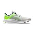 thumbnail image 4 of Zapatillas de running de corte bajo para entrenamiento Nike Quest 4 para hombre, 4 of 5