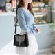 thumbnail image 4 of Mujer Bolso de Cuero Sintético, Shoulder Bag con Cremalleras, Grande Capacidad, Para Viaje y Compras, Resistente, Impermeable, Organizador, Portátil, con Correa Ajustable, Cuero Sintético,, 4 of 9