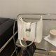thumbnail image 4 of Bolso de mano retro de diseño de nicho de alto valor para mujer, nuevo bolso de cubo de moda versátil para otoño e invierno 2025 para mujer, 4 of 5