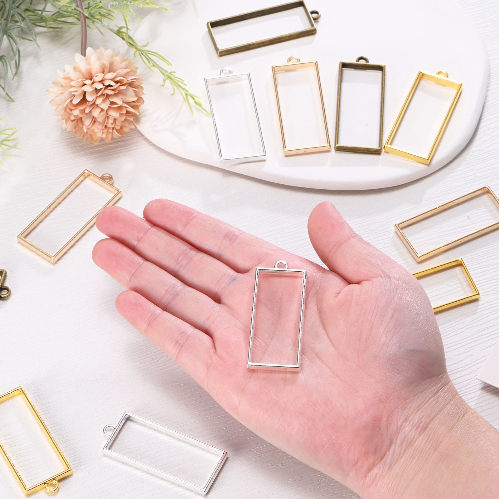 100-Pack Open Bezels for Resin, Rectangle Open Back Bezel Pendants for Resin Jewelry Making/DIY Earrings Necklace, Alloy Hollow Frame Pendants [Gold Tone]